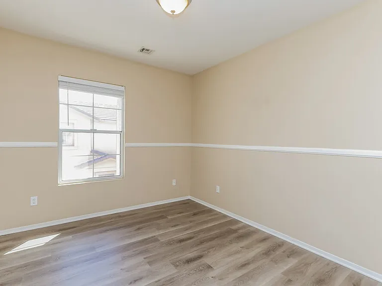 921 Sunny Acres Ave — Photo 14