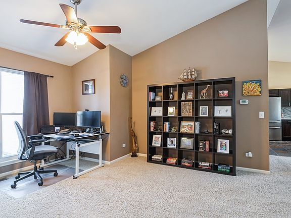 2nd image of 887 Breeze Dr