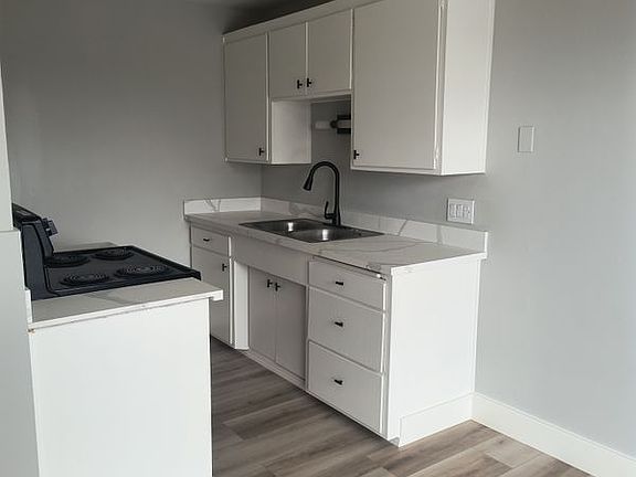 2nd image of 690 Mare Island Way APT 2