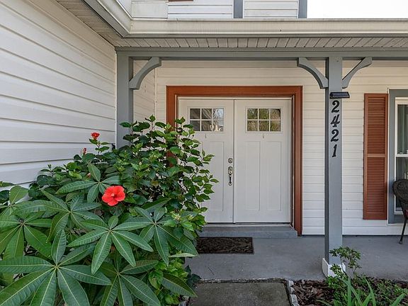 3rd image of 2421 Bucknell Dr