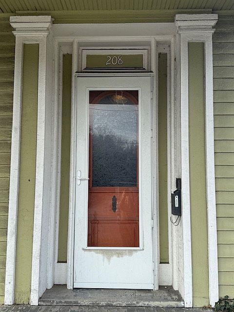 1st image of 208 N Clay St #B