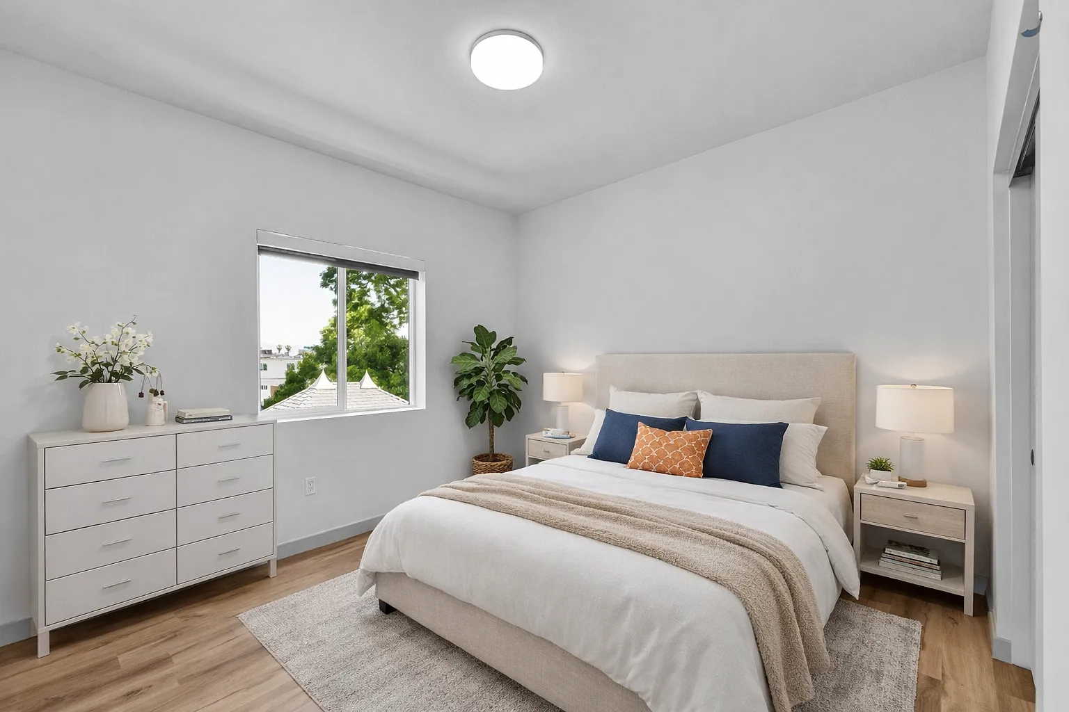 2 bed, $2,480 — Photo 1