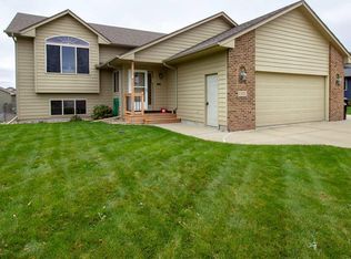7701 W Emily St, Sioux Falls, SD 57106