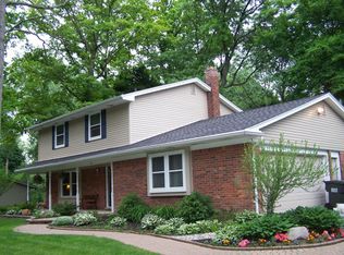 471 W Maryknoll Rd, Rochester Hills, MI 48309