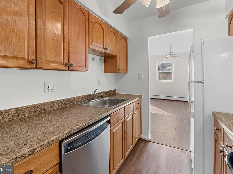 12814 Epping Ter #2-B — Photo 11