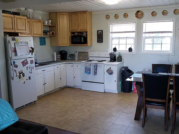 4th image of 1605 Biovu Ave