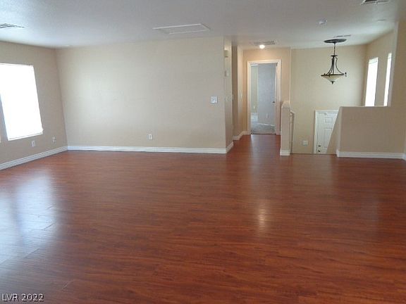 3rd image of 4916 Whistling Acres Ave
