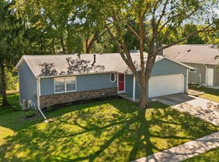 422 Chalet Dr NW, Rochester, MN 55901