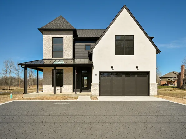 62 Miller Rd, Lake Zurich, IL 60047