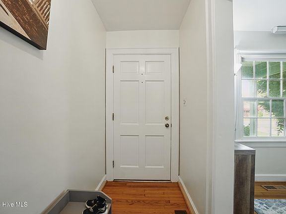 4th image of 1511 E Penny Drive