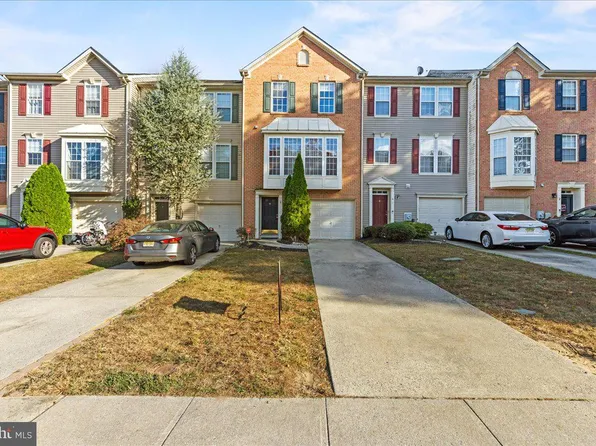 6 Saddle Ln, Sicklerville, NJ 08081