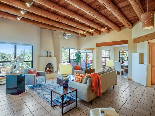 2821 Plaza Verde, Santa Fe, NM 87507