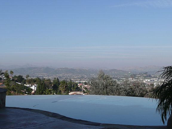 Pool & Spa