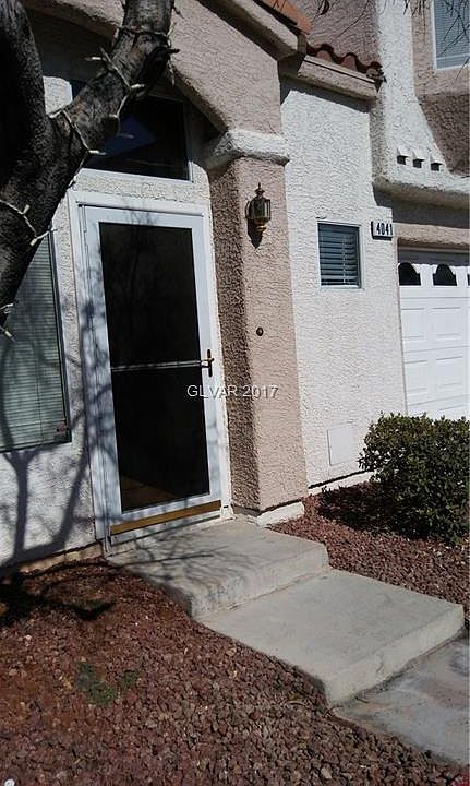 1st image of 4041 Castle Cove Dr