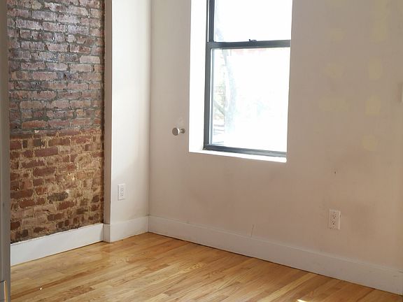 5th image of 15 Humboldt St APT 2R