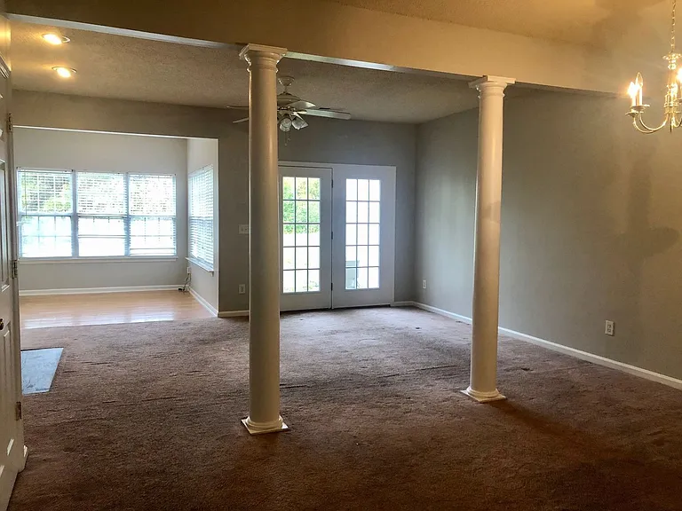 218 Heritage Creek Way — Photo 1