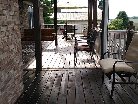 2nd image of 604 Meadowland Trl