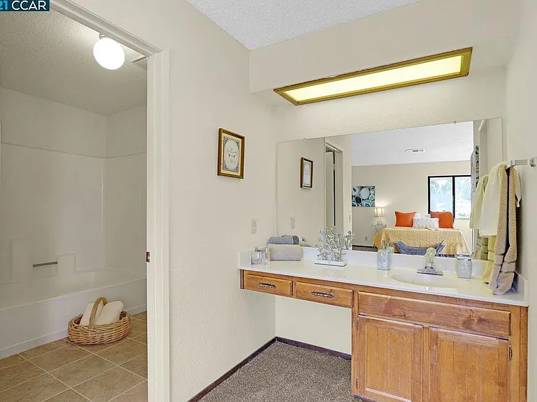2913 Mirante Ct — Photo 13