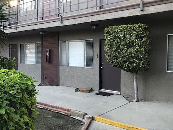 3rd image of 1661 Park Ave APT 6