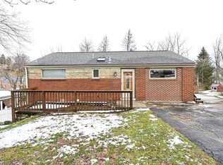 1105 McKnight Dr, Bethel Park, PA 15102