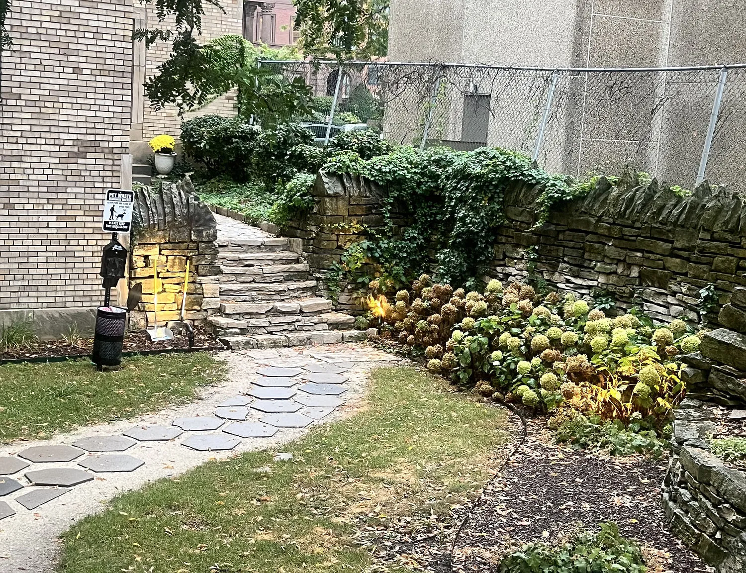 1609 N. Prospect Avenue — Photo 3