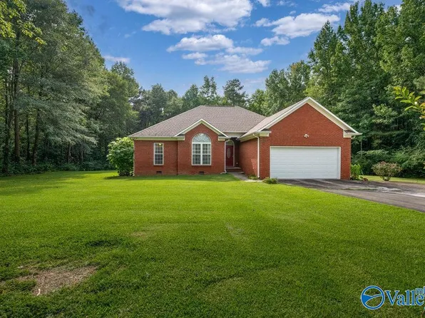 636 Smalley Dr SE, Arab, AL 35016