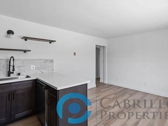 5th image of 207 E 1st St APT A