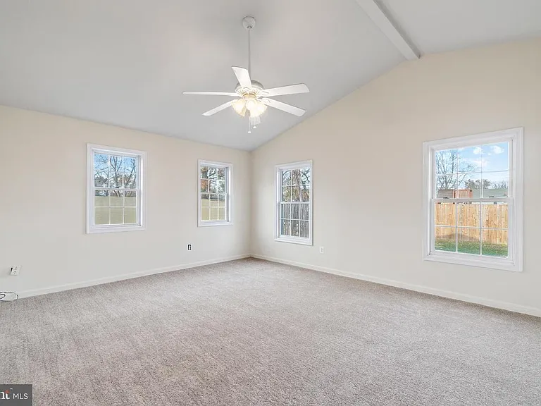 1042 S Ironwood Rd — Photo 20