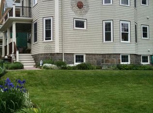30 Pinehurst St FLOOR 3, Roslindale, MA 02131