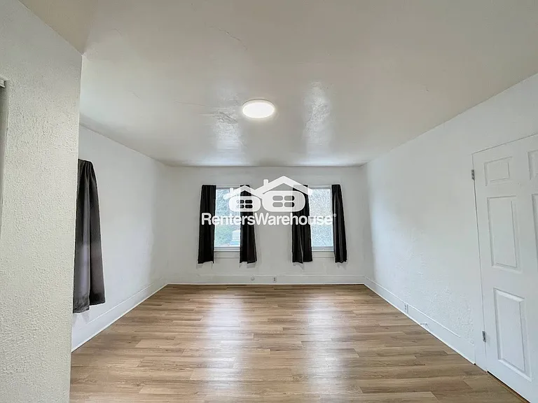 315 Highland Ave — Photo 23