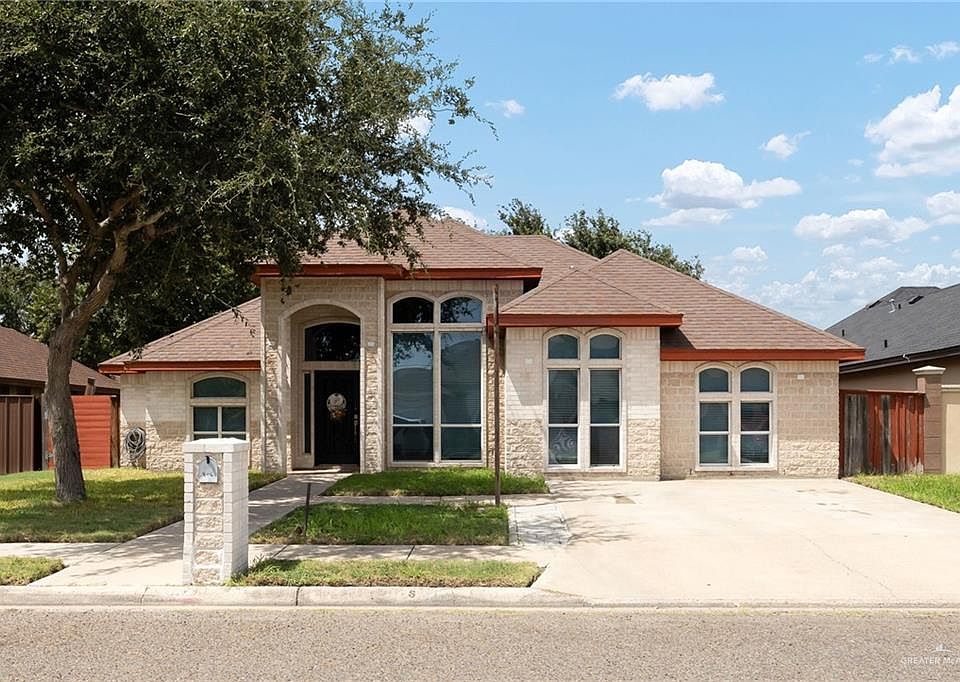 1st image of 806 W Solar Dr