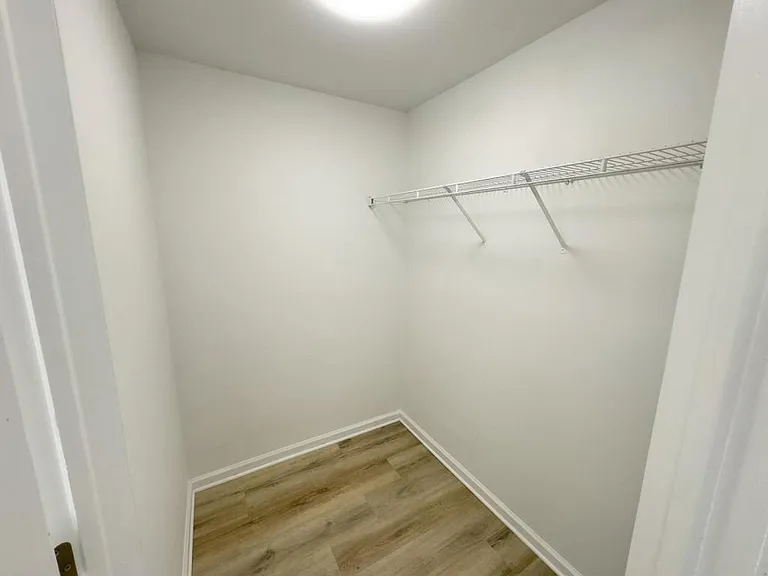 185 Lindfield Cir — Photo 17