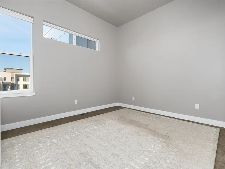 1733 Grove St #4 — Photo 32
