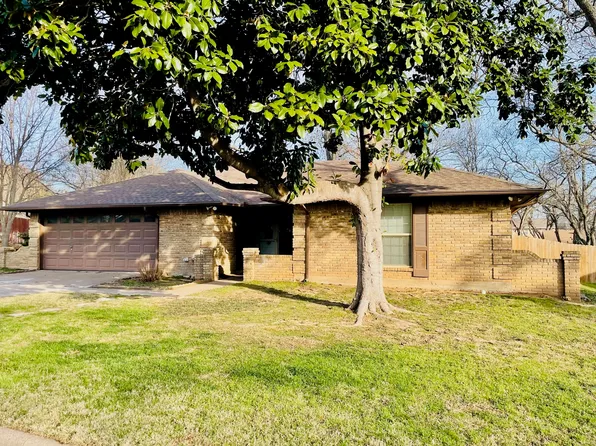 807 Terrace Dr, Weatherford, TX 76086