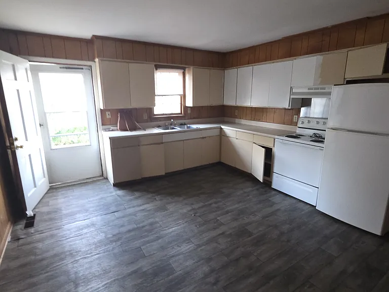 149 Campbell St #N — Photo 3