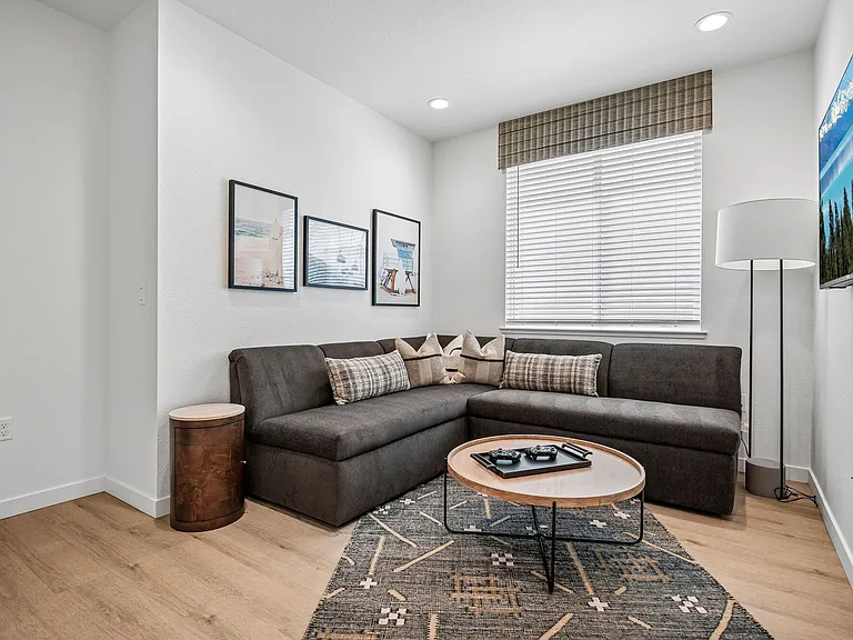 Echo Paired Homes — Photo 14