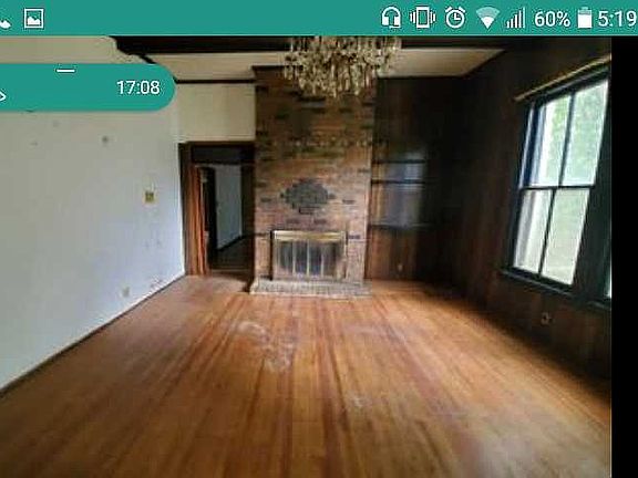 2nd image of 312 7th St