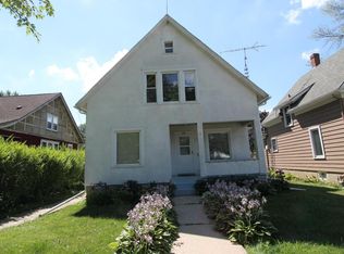 409 S Perkins Blvd, Burlington, WI 53105