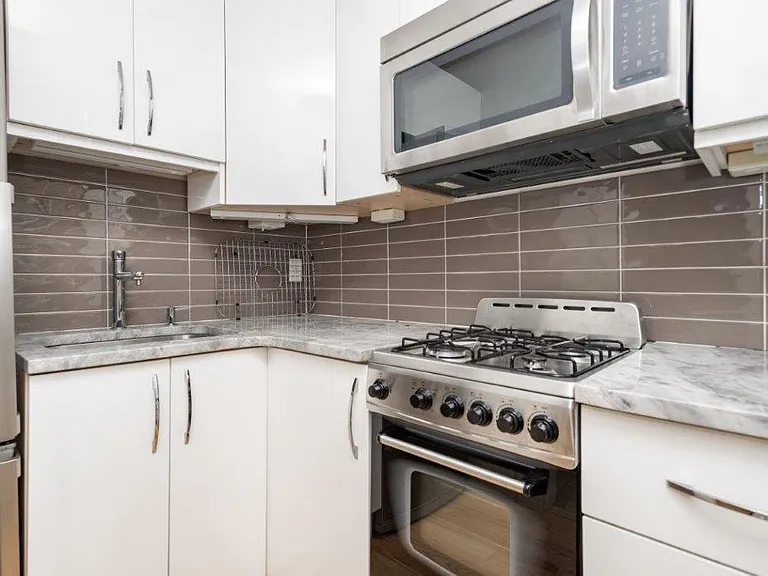 85 Myrtle St #2 — Photo 6