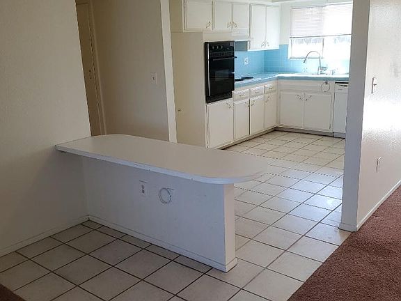 5th image of 29009 Thornhill Dr