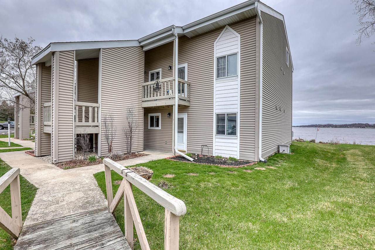 727 East Lakeview Rd UNIT 7, Hustisford, WI 53034 Zillow