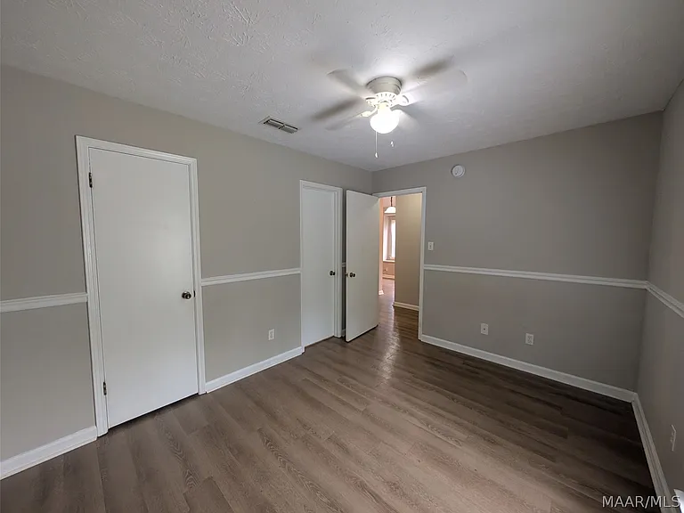 465 Durden Rd — Photo 5