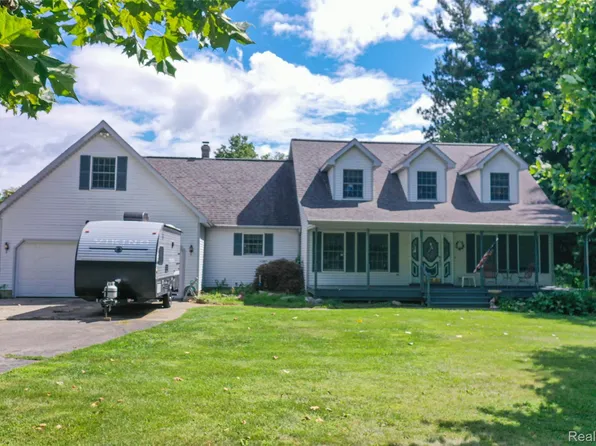 1591 Baldwin Rd, Lapeer, MI 48446
