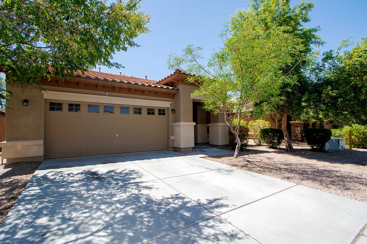 Building Photo - 3003 E Citadel Dr
