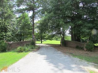 934 Lakeview Rd, Grayson, GA 30017