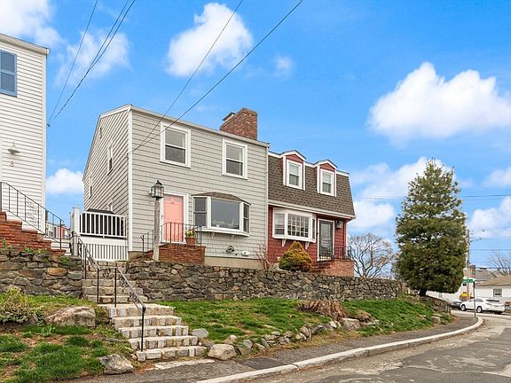 2nd image of 9 Prospect Ct #9
