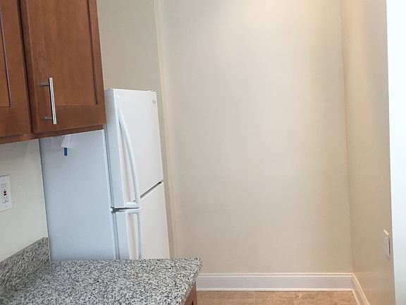 3rd image of 115 Ocean Ave APT B2