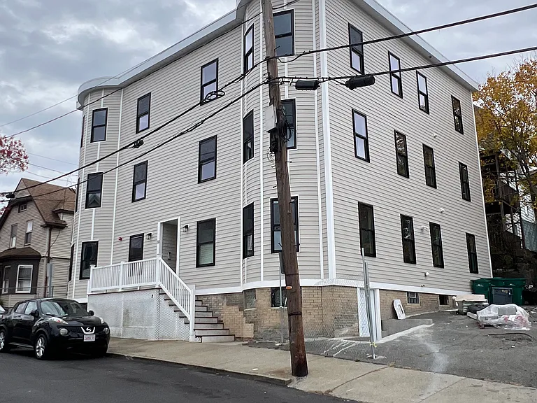 56 Sachem St #5 — Photo 1