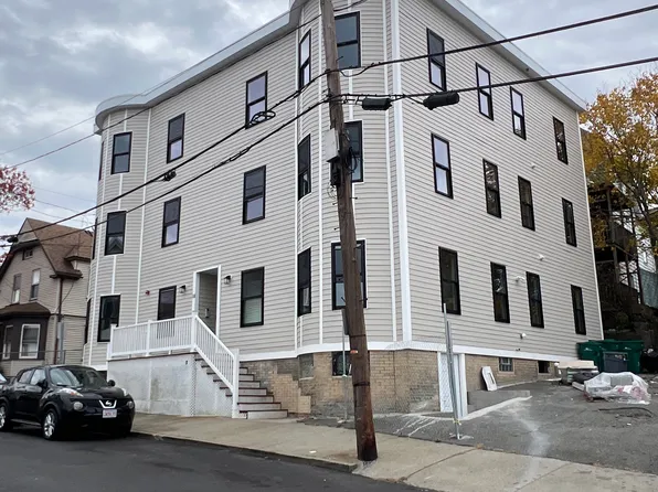 56 Sachem St APT 5, Lynn, MA 01902