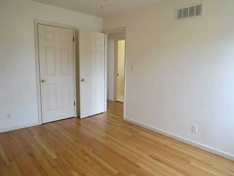 8316 Travis Ln — Photo 11